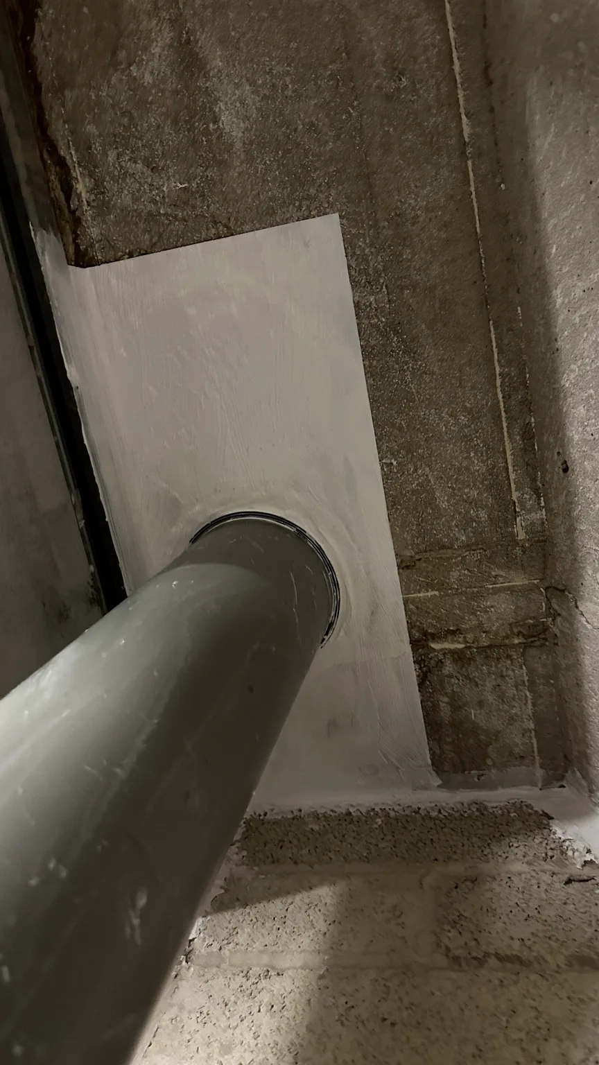 Pipe penetration fire stopping